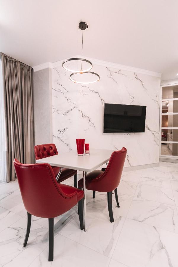 Royal Tower Vip Smart Apartments 4 Kyiv Exterior photo