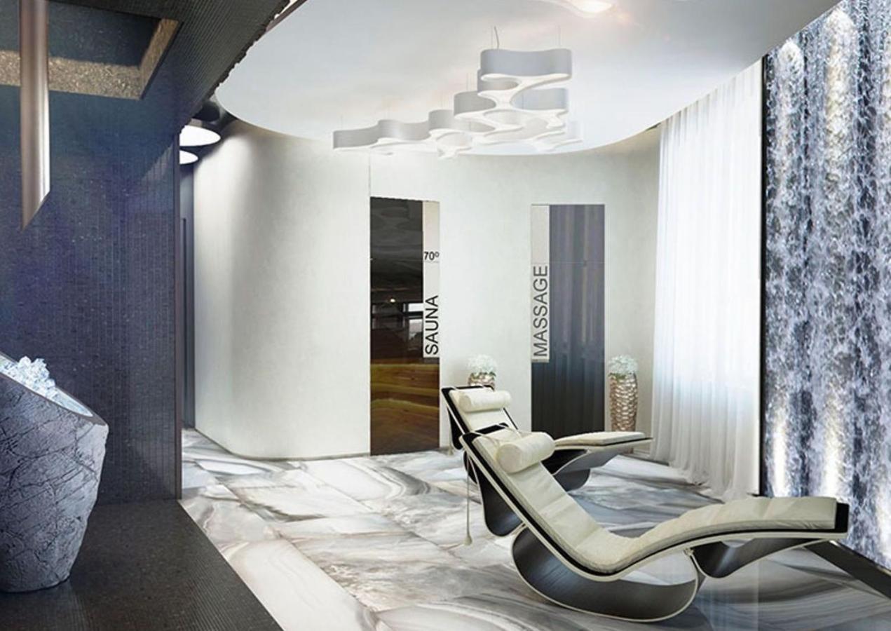 Royal Tower Vip Smart Apartments 4 Kyiv Exterior photo