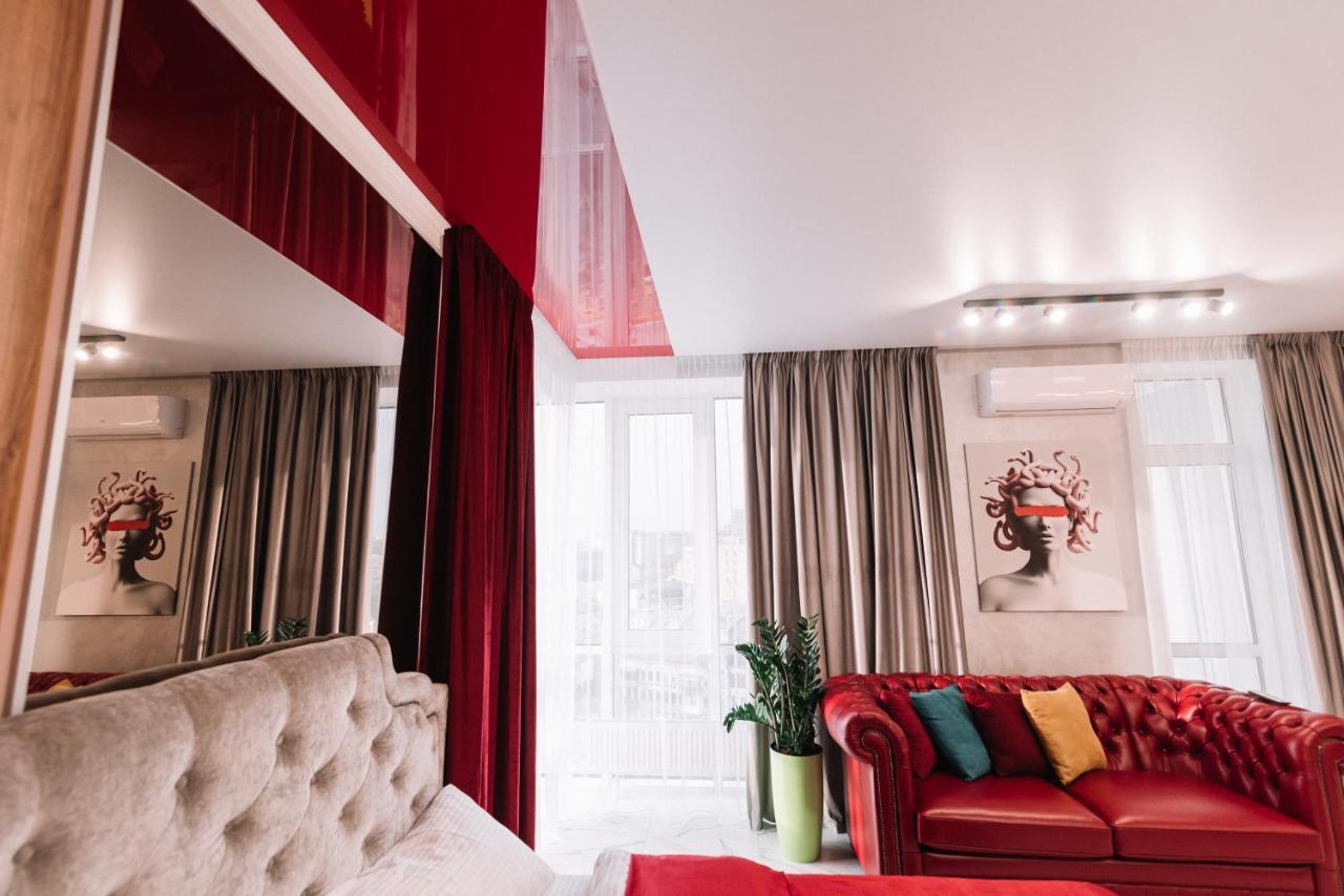 Royal Tower Vip Smart Apartments 4 Kyiv Exterior photo